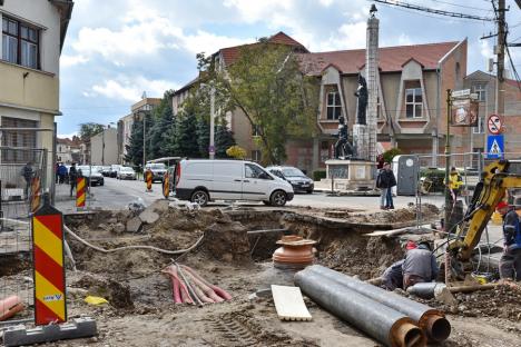 Noi restricții de trafic în Oradea! Strada Avram Iancu s-a închis circulației pe încă un tronson (FOTO)