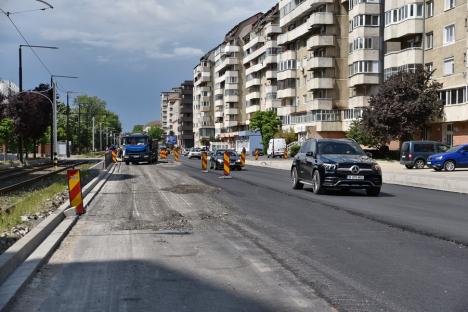 Atenţie, lucrări! Traficul auto pe străzile Oneştilor şi Calea Aradului se desfăşoară cu greutate (FOTO)