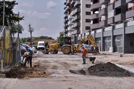 Se asfaltează! Cartierul Luceafărul va avea cea de-a doua legătură cu oraşul (FOTO)