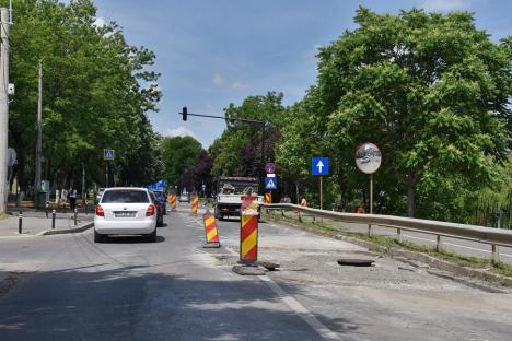 A doua amânare pe căile Clujului și Averescu din Oradea: înlocuirea capacelor de canal se va termina abia săptămâna viitoare (FOTO)