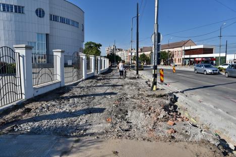 Bulevardul Decebal, modernizat din subteran: CAO primește bani de la Primăria Oradea ca să schimbe o conductă veche, din azbociment (FOTO/VIDEO)