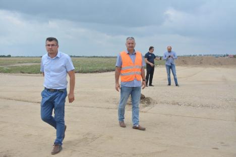 Mai repede! Drumul de Sântandrei peste câmpuri ar putea fi dat în folosinţă în luna noiembrie (FOTO)