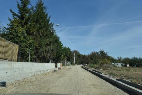 Drumul de Fughiu prin Podgoria a fost amenajat la nivel de balast. Se poate circula prin şantier (FOTO / VIDEO)