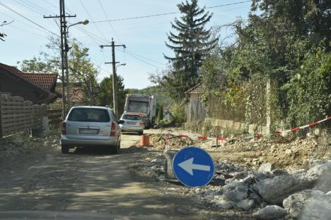 Drumul de Fughiu prin Podgoria a fost amenajat la nivel de balast. Se poate circula prin şantier (FOTO / VIDEO)