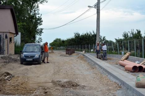 Alternativa la Oşorhei: Drumul de Fughiu prin Podgoria este realizat în proporţie de 20% (FOTO / VIDEO)