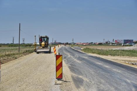 Lucrările la Inelul Metropolitan de Sud al Oradiei au ajuns la jumătate. De ce a fost adusă cea mai mare macara din țară, de 700 de tone (FOTO)