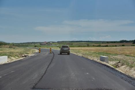 Lucrările la Inelul Metropolitan de Sud al Oradiei au ajuns la jumătate. De ce a fost adusă cea mai mare macara din țară, de 700 de tone (FOTO)