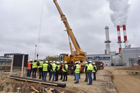 Au început lucrările la clădirile care vor găzdui noile motoare termice ale Termoficare Oradea. Cu cât vor scădea emisiile de CO2 (FOTO/VIDEO)