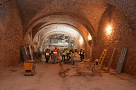 Making of: Cum se reabilitează Palatul Baroc şi ce s-a găsit în subsolul clădirii (FOTO/VIDEO)