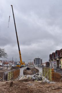 Se amenajează bretelele ocolitoare ale Pasajului Decebal, pentru reluarea circulaţiei pe strada Tudor Vladimirescu (FOTO)