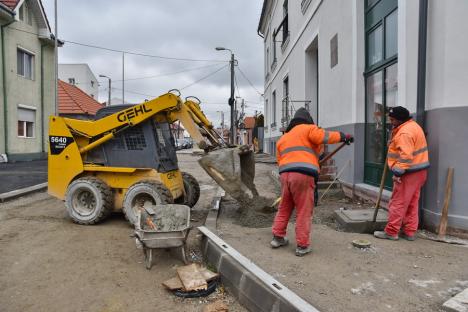 Se amenajează bretelele ocolitoare ale Pasajului Decebal, pentru reluarea circulaţiei pe strada Tudor Vladimirescu (FOTO)