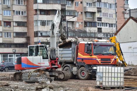 Se amenajează bretelele ocolitoare ale Pasajului Decebal, pentru reluarea circulaţiei pe strada Tudor Vladimirescu (FOTO)