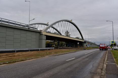 Urmează testele de siguranţă. Pasajul rutier din Calea Borşului ar urma să fie deschis în ultima săptămână din octombrie (FOTO)