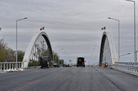 Urmează testele de siguranţă. Pasajul rutier din Calea Borşului ar urma să fie deschis în ultima săptămână din octombrie (FOTO)