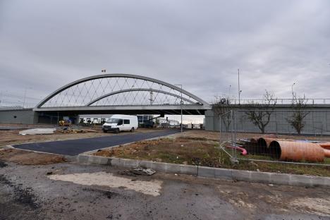 Urmează testele de siguranţă. Pasajul rutier din Calea Borşului ar urma să fie deschis în ultima săptămână din octombrie (FOTO)