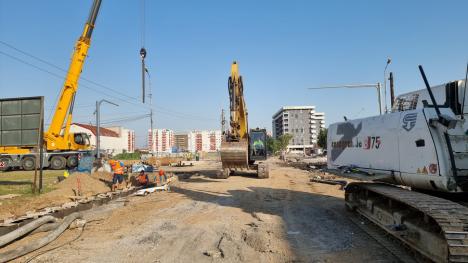 Pasajul Decebal: A fost turnat primul pilot forat din cei 278 care vor forma pereţii noii subtraversări din Oradea (FOTO/VIDEO)