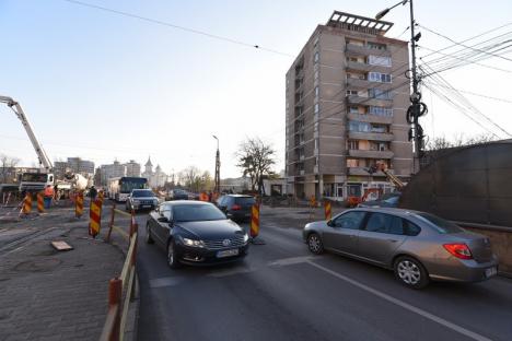 Evitaţi! Circulaţia pe podul Dacia din Oradea, restricţionată la o bandă pe sens de lucrările la pasajul Magheru (FOTO / VIDEO)