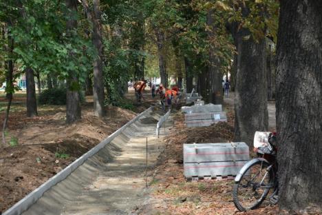 Prima pistă artificială de alergare din Oradea va fi dată în folosinţă la jumătatea lunii septembrie (FOTO)