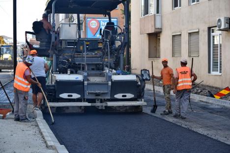 Treziți de clopoțel: Primăria Oradea își încalcă promisiunea de a redeschide bulevardul Decebal odată cu reînceperea școlii (FOTO)