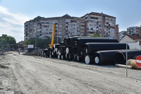 Treziți de clopoțel: Primăria Oradea își încalcă promisiunea de a redeschide bulevardul Decebal odată cu reînceperea școlii (FOTO)