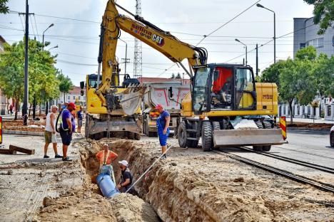 Treziți de clopoțel: Primăria Oradea își încalcă promisiunea de a redeschide bulevardul Decebal odată cu reînceperea școlii (FOTO)