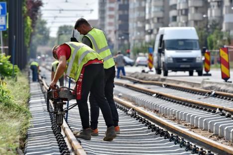 Treziți de clopoțel: Primăria Oradea își încalcă promisiunea de a redeschide bulevardul Decebal odată cu reînceperea școlii (FOTO)