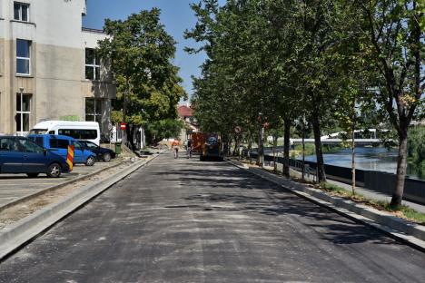 Accesul interzis! Strada Principatelor Unite din Oradea va rămâne în şantier cel puţin până la jumătatea lunii august (FOTO / VIDEO)