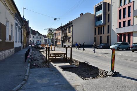 Strada Avram Iancu a fost asfaltată parţial. Ar putea fi deschisă circulaţiei în noiembrie (FOTO)