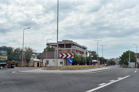 Lucrările de lărgire a străzii Meşteşugarilor din Oradea la două benzi pe sens sunt în curs de finalizare (FOTO)