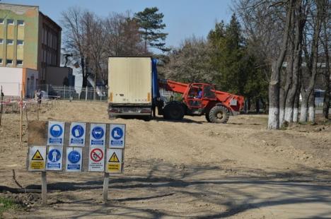 Compania Kesz pregăteşte lucrările la fundaţia primei clădiri din viitorul aqvaparc Nymphaea (FOTO)