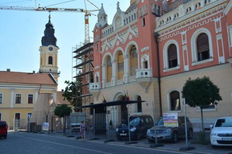 Refăcută după incendiu: Turla Palatului Episcopal Greco-Catolic a ajuns în Piața Unirii și va fi amplasată săptămâna viitoare (FOTO)