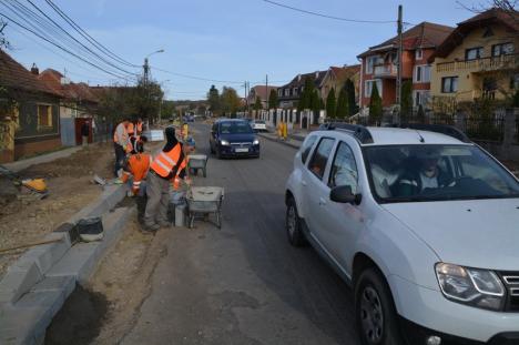 Încă se lucrează! Asfaltarea străzii Calea Bihorului, amânată pentru acest weekend (FOTO / VIDEO)