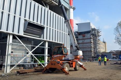 17 bari, reţeaua rezistă! Noul CET pe gaz a trecut testele de presiune ale conductelor (FOTO)