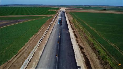 Noi imagini de pe drumul de legătură Oradea - autostradă: Asociația Pro Infrastructură laudă Strabag, dar critică autoritățile (FOTO/VIDEO)