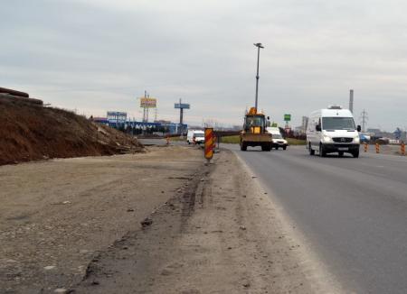 Circulaţie îngreunată pe centură. Construcţia pasajului peste DN 76 în Nufărul deviază traficul