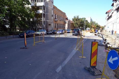 Evitați! Mai multe străzi din centrul Oradiei au fost închise, pe porțiuni, din cauza lucrărilor (FOTO)