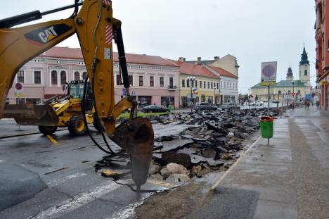 Şantier cu scandal: Primăria Oradea îndulceşte restricţiile din Piaţa Ferdinand, la reclamaţiile fraţilor Micula (FOTO)