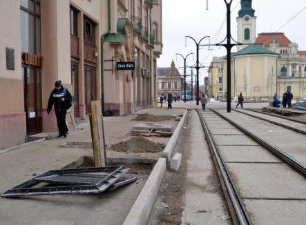 Lucrările din centru continuă cu reabilitarea străzilor Independenţei şi Vasile Alecsandri