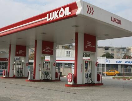 Benzinăriile Lukoil, călcate de procurori: 230 de miloane de euro prejudiciu, din evaziune şi spălare de bani!