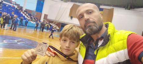 Salbă de medalii pentru sportivii de la LPS Bihorul la Târgu Mureş (FOTO)