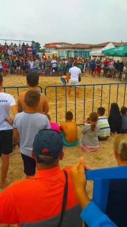 Sportivii de la LPS Bihorul au cucerit o medalie de bronz la întrecerile Campionatului Național de lupte pe plajă pentru juniori (FOTO)