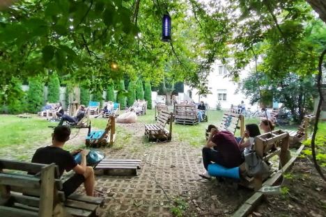 Invitaţie în grădină: Orădenii au parte de evenimente interesante în grădina MA Hub din Parcul Brătianu (FOTO)