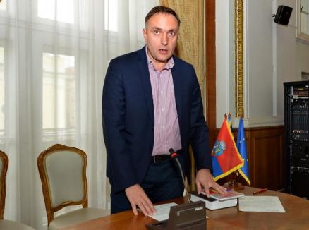 Cristian Puşcaş a fost înlocuit în Consiliul Local cu Marcel Dragoş, şeful Serviciului Cadastru din cadrul OCPI Bihor