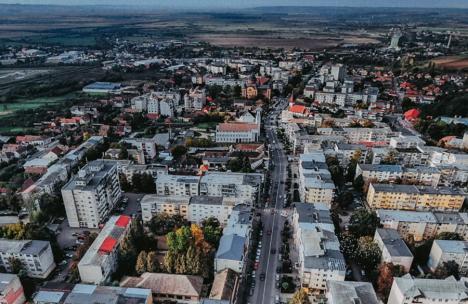 Cum vrea primarul unui oraş din Bihor să adune 100.000 de euro la buget: „Avem foarte mare nevoie de bani” (VIDEO)