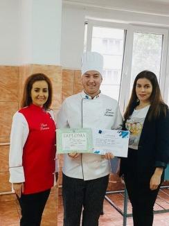 Un elev din Oradea, cel mai bun din ţară în bucătărie: A câştigat premiul I, dar şi un premiu special la un concurs şcolar de gastronomie (FOTO)