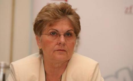 Ministrul Muncii, Mariana Câmpeanu, i-a dat soţului pensie şi cel mai mare grad de invaliditate