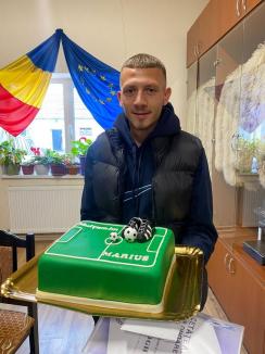 Campionul, premiat acasă: Fotbalistul bihorean Marius Balogh a fost omagiat în comuna natală (FOTO)