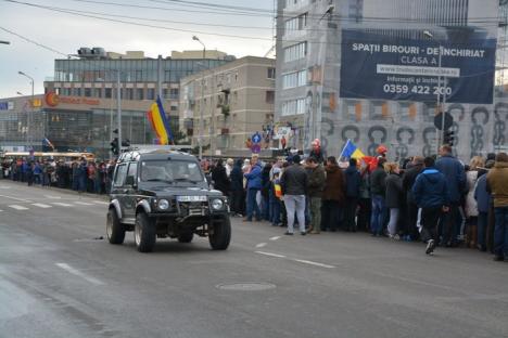 Oradea 4x4: Zeci de orădeni au sărbătorit Ziua Naţională într-un marş off-road (FOTO/VIDEO)