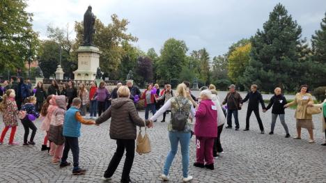 Marş de solidaritate pentru pacienţii cu Alzheimer şi îngrijitorii lor, în Oradea (FOTO)