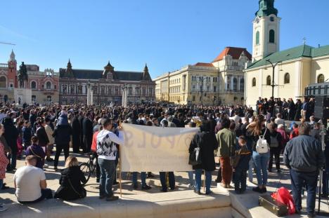 Marşul pentru viaţă, în Oradea: O mie de oameni au protestat paşnic împotriva avortului (FOTO / VIDEO)